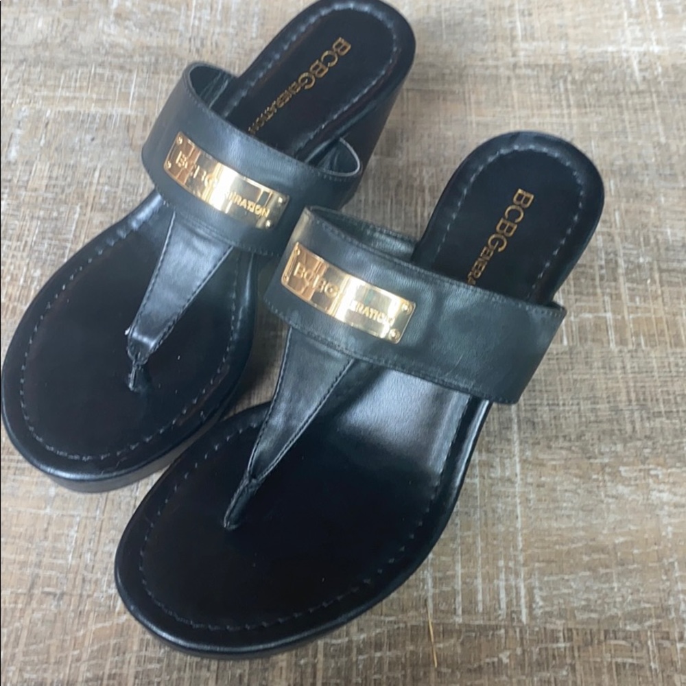 BCBG generation black wedged sandals